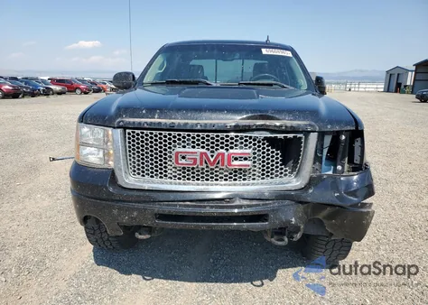 2013 GMC Sierra K1500 Denali z USA, uszkodzony, nr VIN 3GTP2XE28DG255315